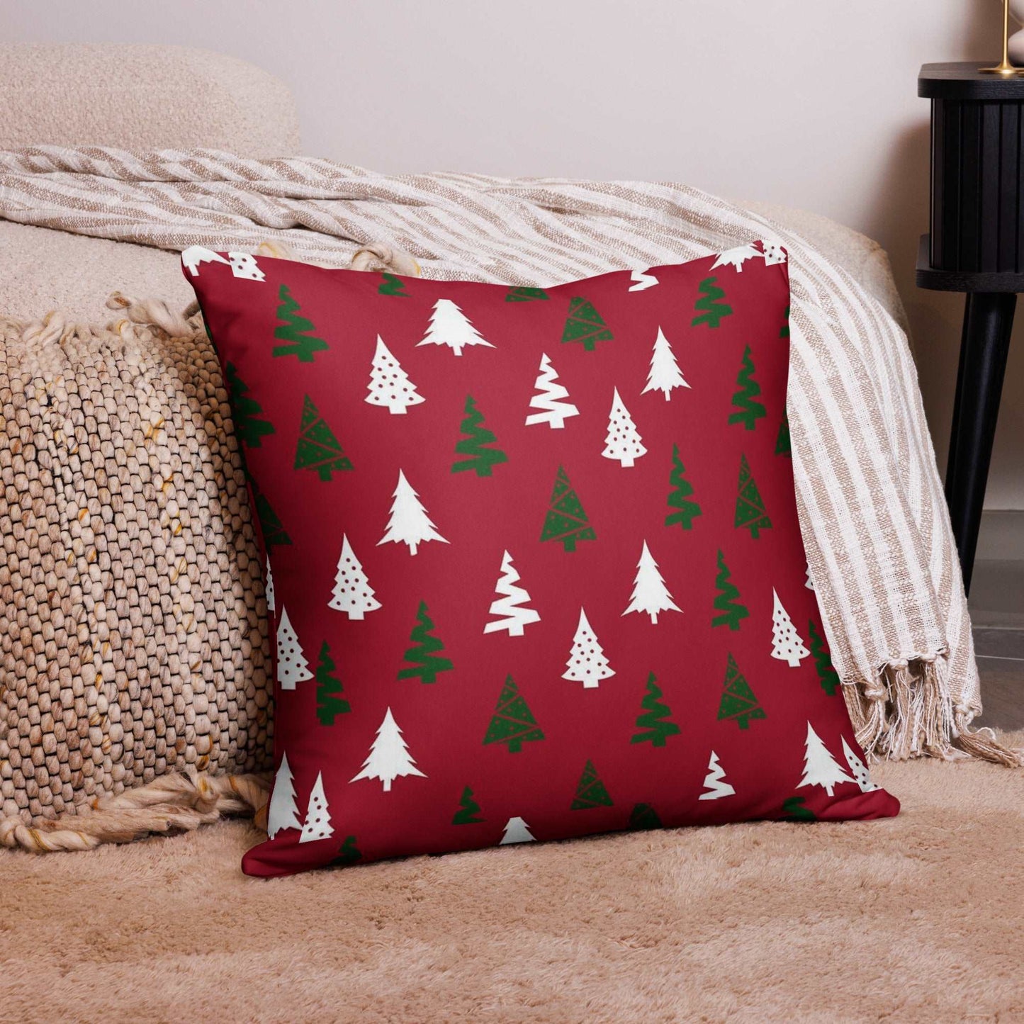 Christmas Throw Pillow with Christmas Tree in Green and White Pattern