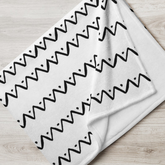 White Bohemian Aztec Throw Blanket with Curvy Lines Pattern